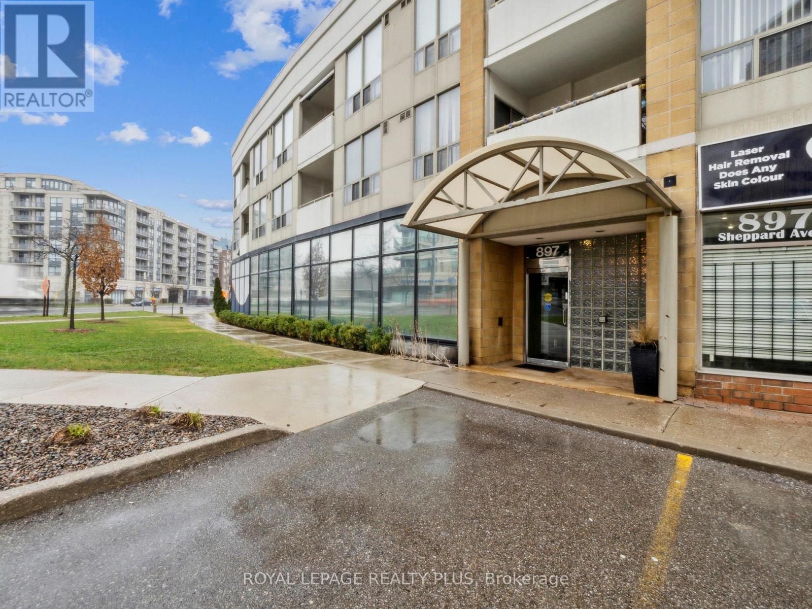 #306 -897 Sheppard Ave West Ave W, Toronto, Ontario  M3H 2T4 - Photo 2 - C8240382