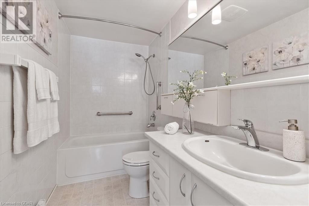 169 Elm Ridge Drive Unit# 5, Kitchener, Ontario  N2N 1L7 - Photo 6 - 40572116