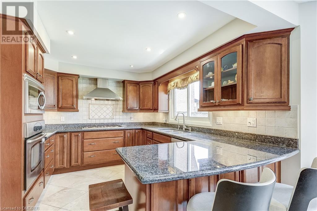 1169 Beechgrove Crescent, Oakville, Ontario  L6M 2B3 - Photo 11 - 40572276
