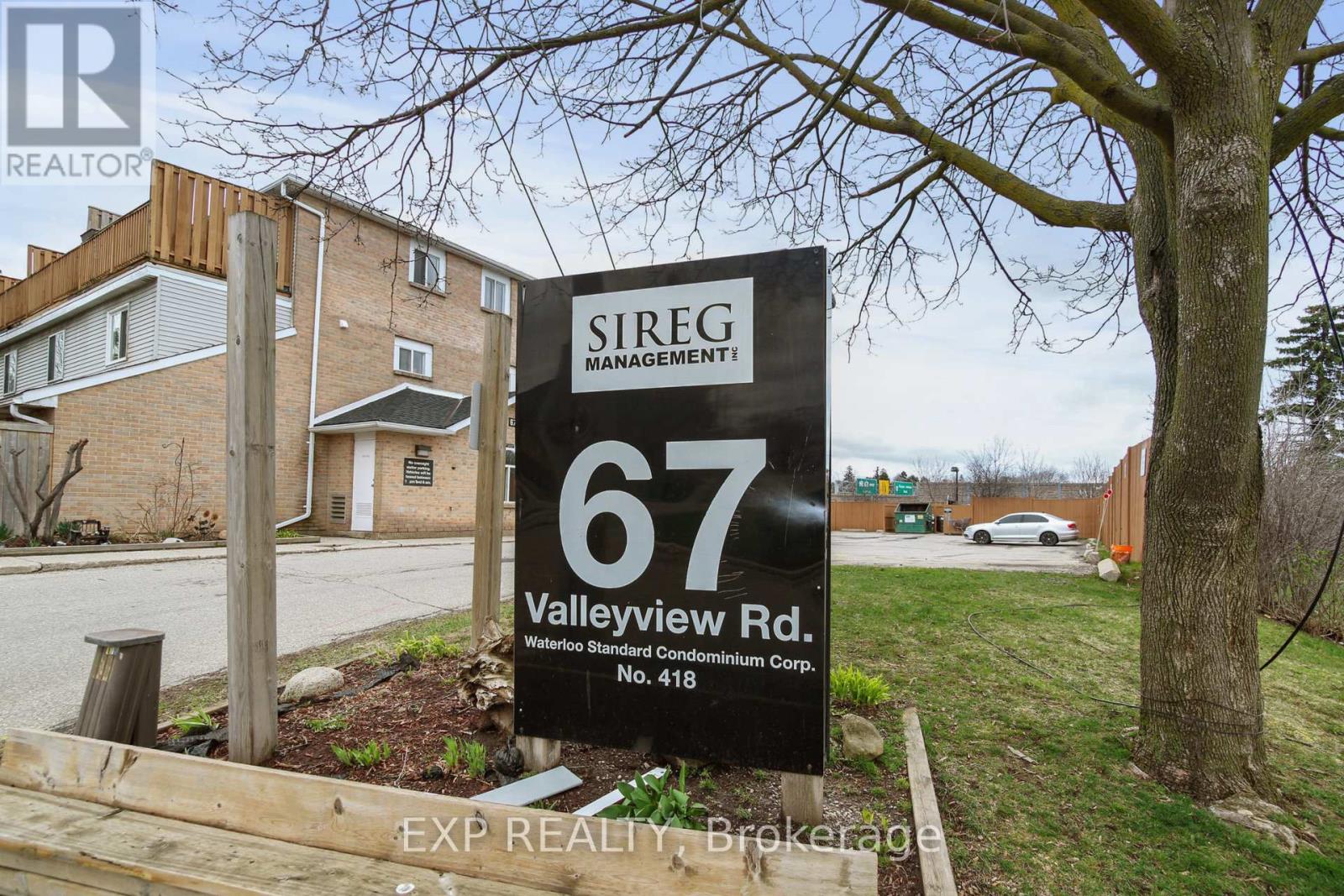 37 - 67 Valleyview Road, Kitchener, Ontario  N2E 3J1 - Photo 1 - X8241238