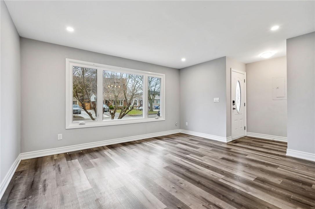 9 Allan Drive, St. Catharines, Ontario  L2N 5S4 - Photo 4 - H4190619