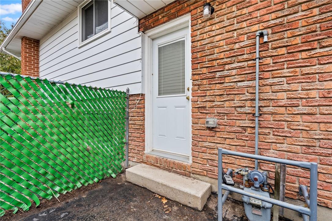 9 Allan Drive, St. Catharines, Ontario  L2N 5S4 - Photo 18 - H4190622