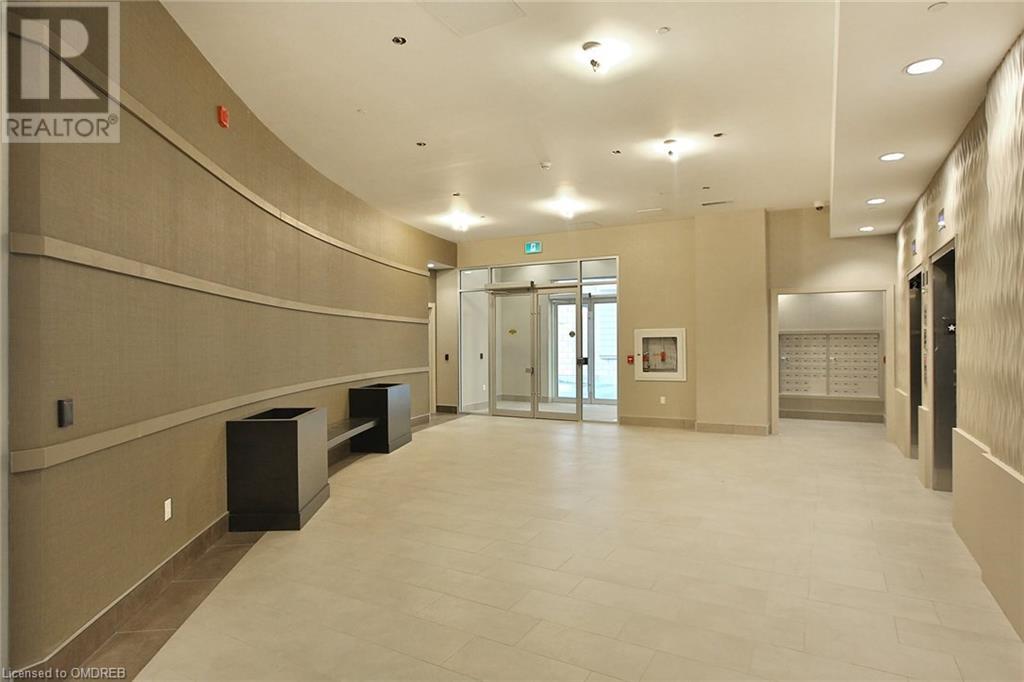 216 Oak Park Boulevard Unit# 206, Oakville, Ontario  L6K 0K3 - Photo 4 - 40570494