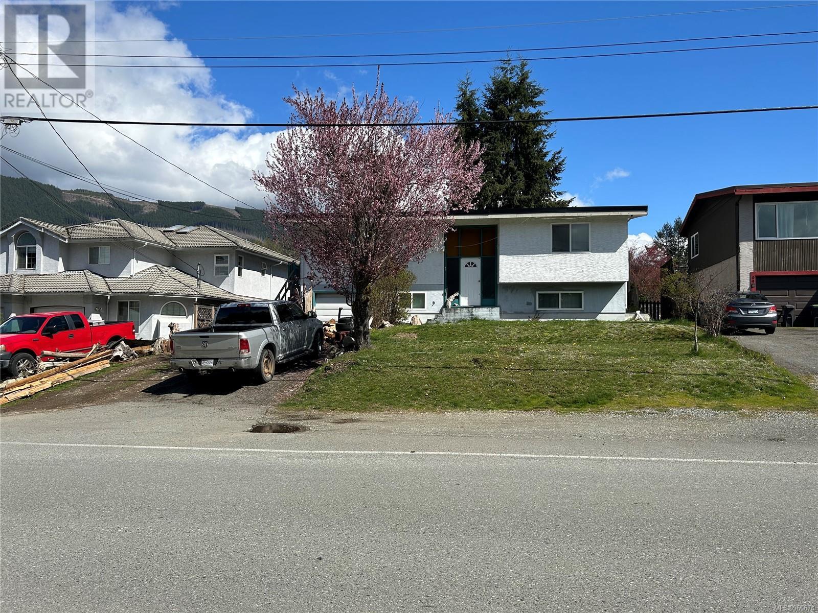 93 Johel Rd, Lake Cowichan, British Columbia  V0R 2G0 - Photo 1 - 960674