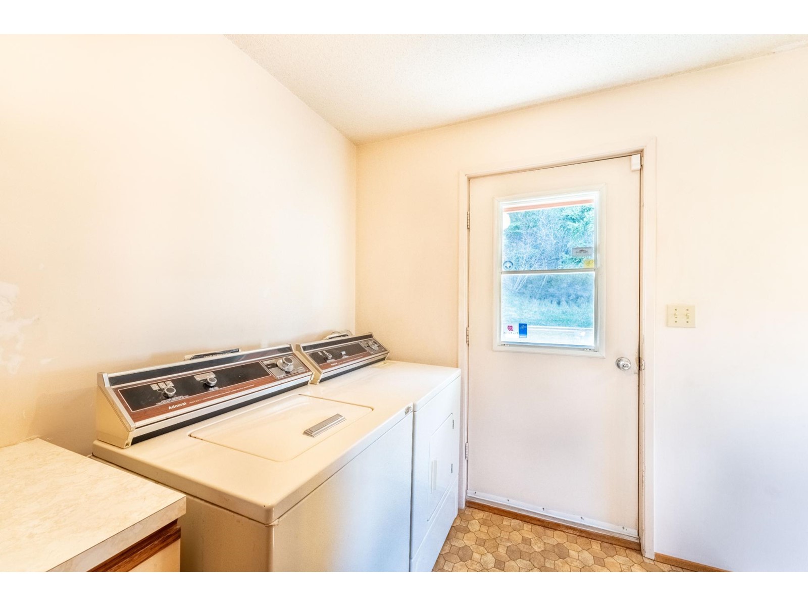 3481 Crestview Road, Creston, British Columbia  V0B 1G2 - Photo 19 - 2476188