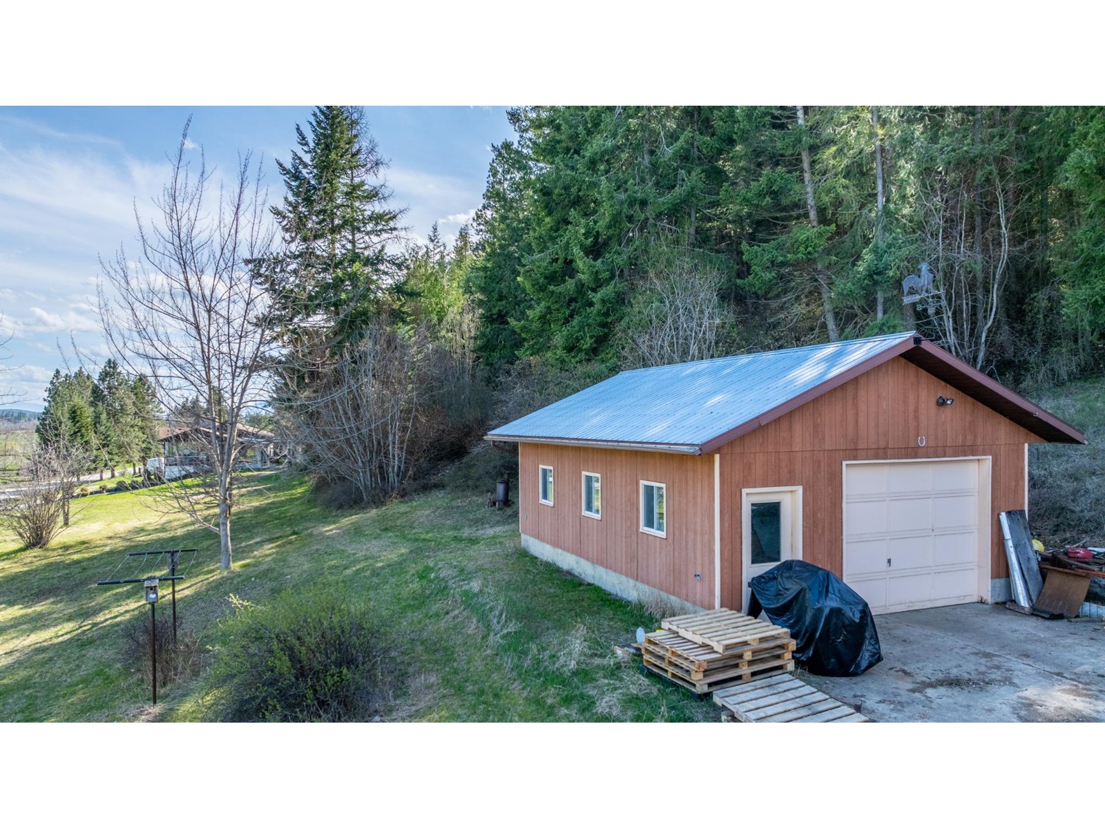 3481 Crestview Road, Creston, British Columbia  V0B 1G2 - Photo 3 - 2476188