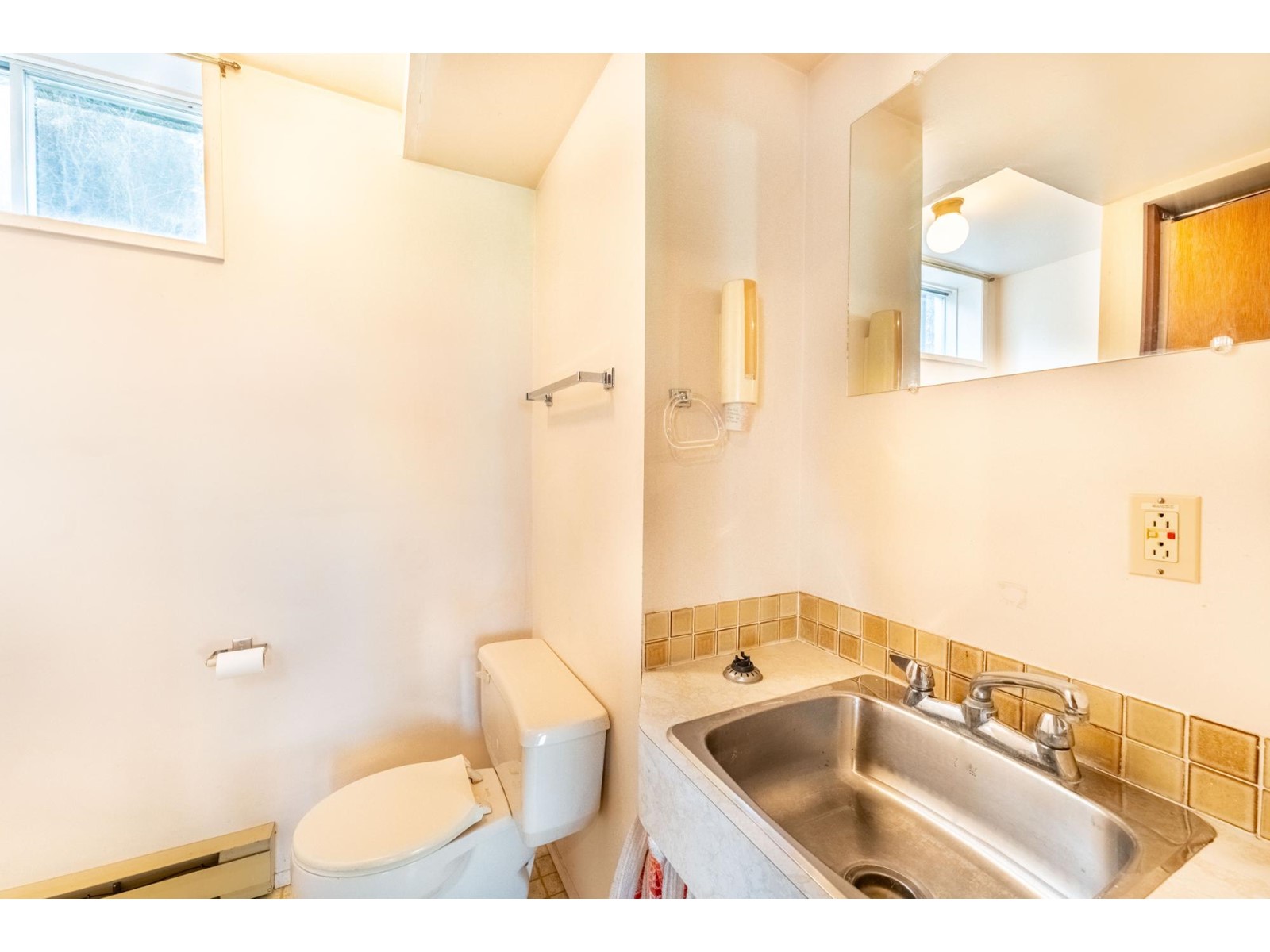 3481 Crestview Road, Creston, British Columbia  V0B 1G2 - Photo 32 - 2476188