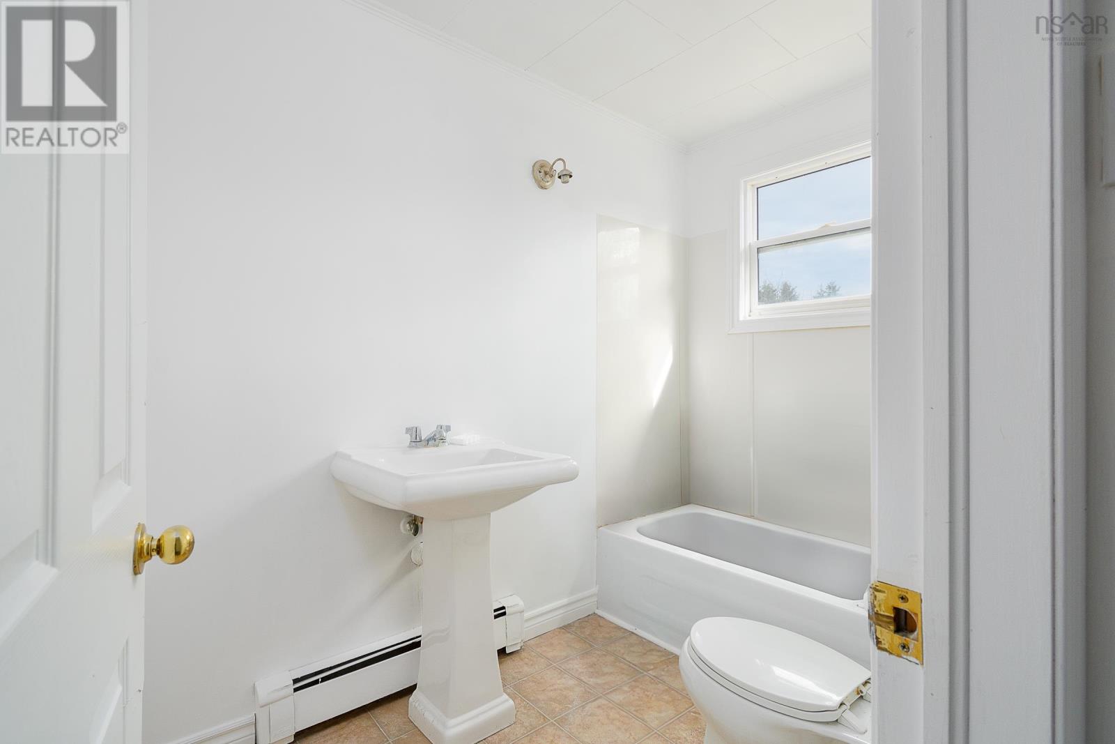 25 Lakeview Drive, Howie Centre, Nova Scotia  B1S 1G3 - Photo 13 - 202407378