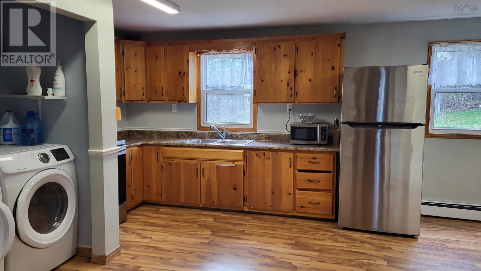 75 Cedar Street, Pictou, Nova Scotia  B0K 1H0 - Photo 2 - 202407386
