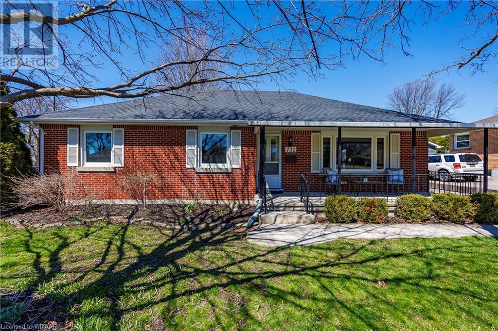 732 Chester Street, London, Ontario  N6C 2K2 - Photo 1 - 40571635
