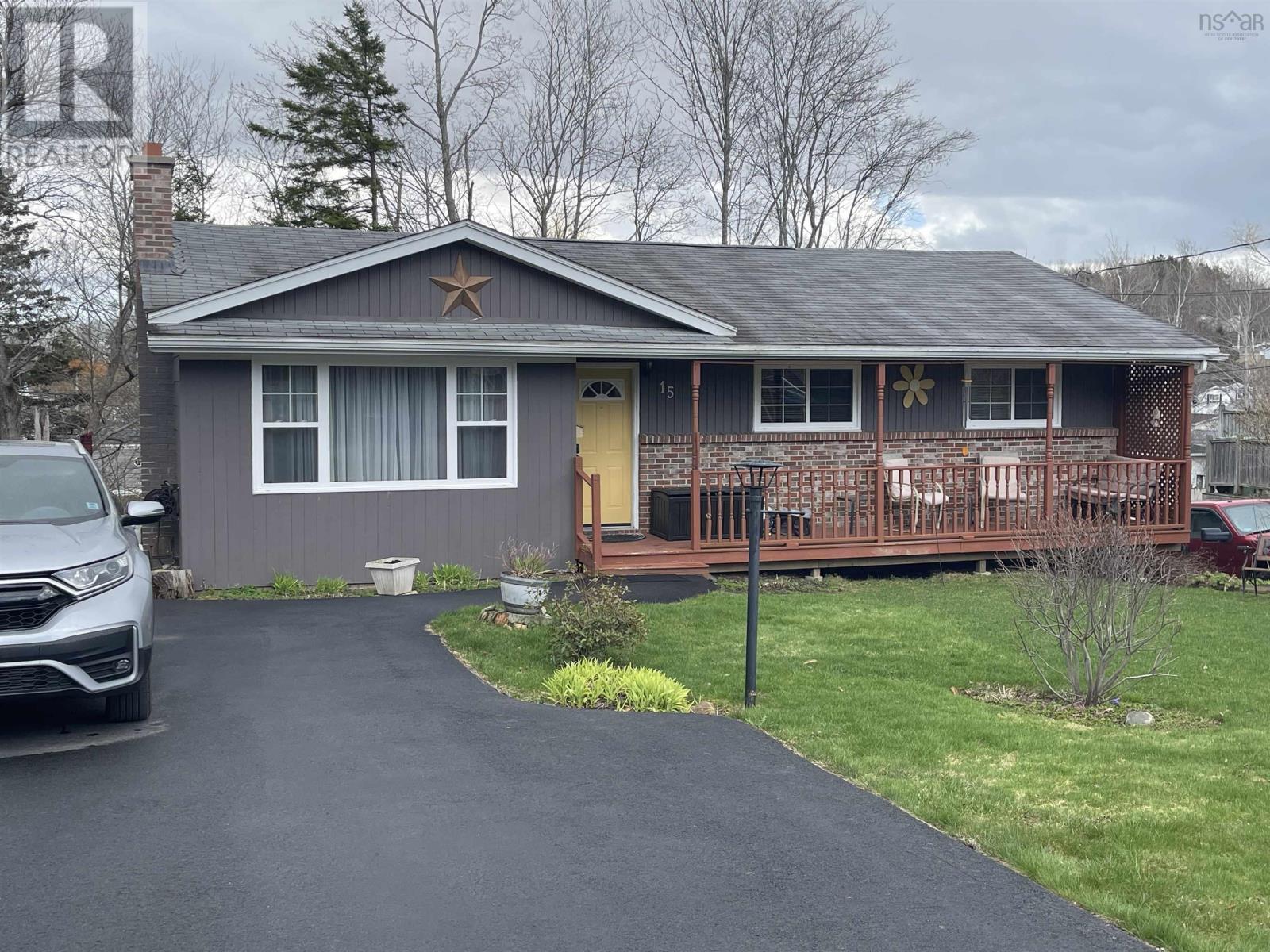 15 Loggen Road, Middle Sackville, Nova Scotia  B4E 1V6 - Photo 1 - 202407410