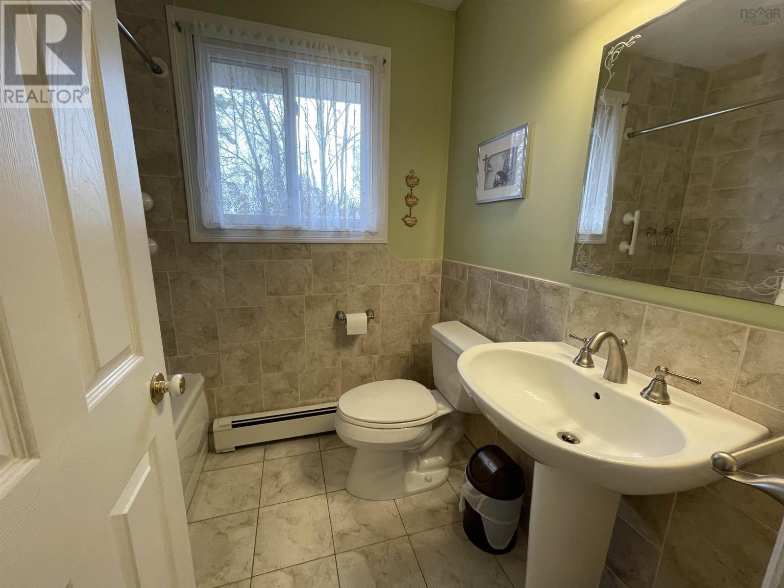 15 Loggen Road, Middle Sackville, Nova Scotia  B4E 1V6 - Photo 16 - 202407410