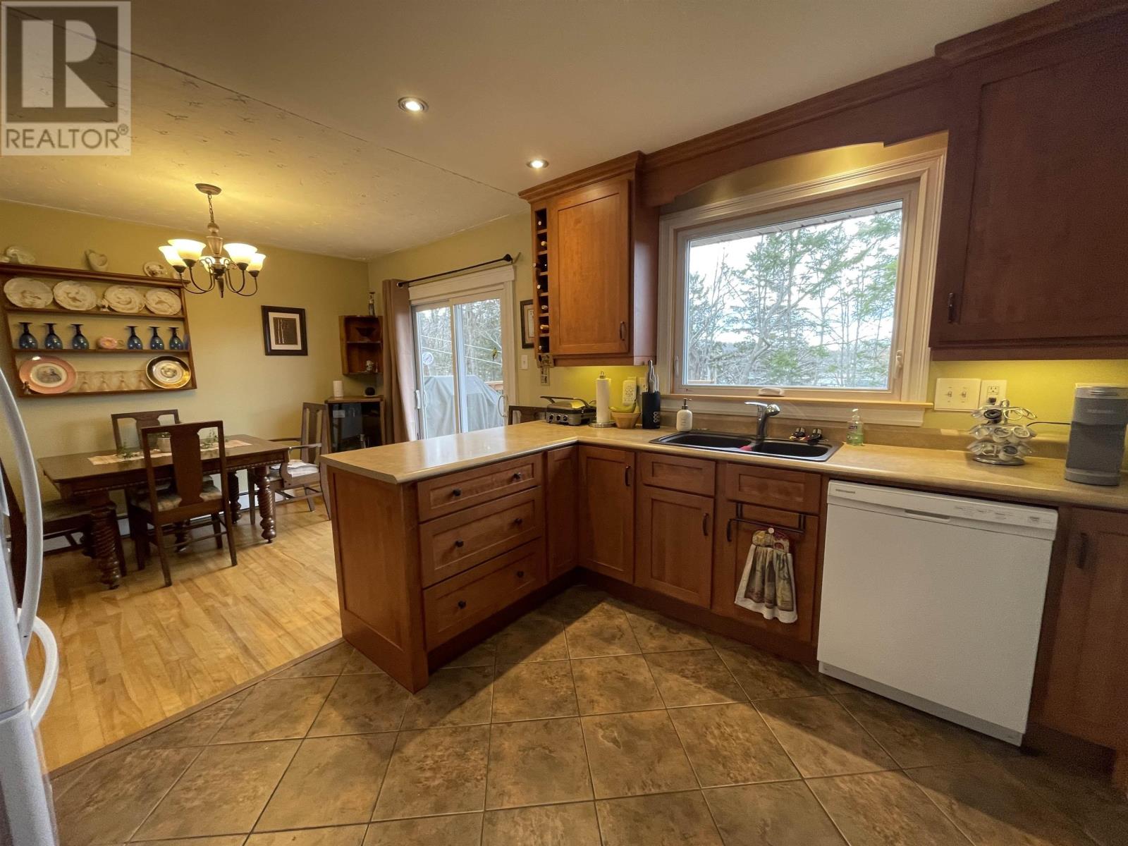15 Loggen Road, Middle Sackville, Nova Scotia  B4E 1V6 - Photo 9 - 202407410