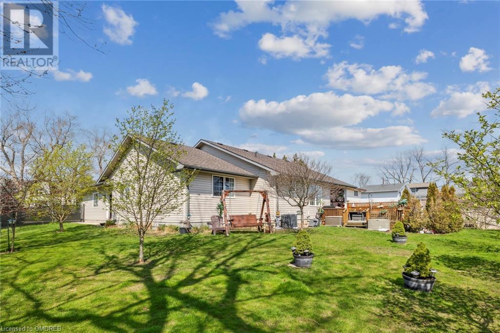 922 Ruby Avenue, Fort Erie, Ontario  L2A 5Z5 - Photo 5 - 40572996