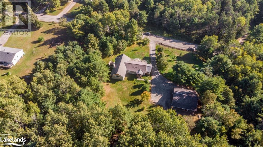 1056 Settlers Lane, Bracebridge, Ontario  P1L 1W9 - Photo 2 - 40566295