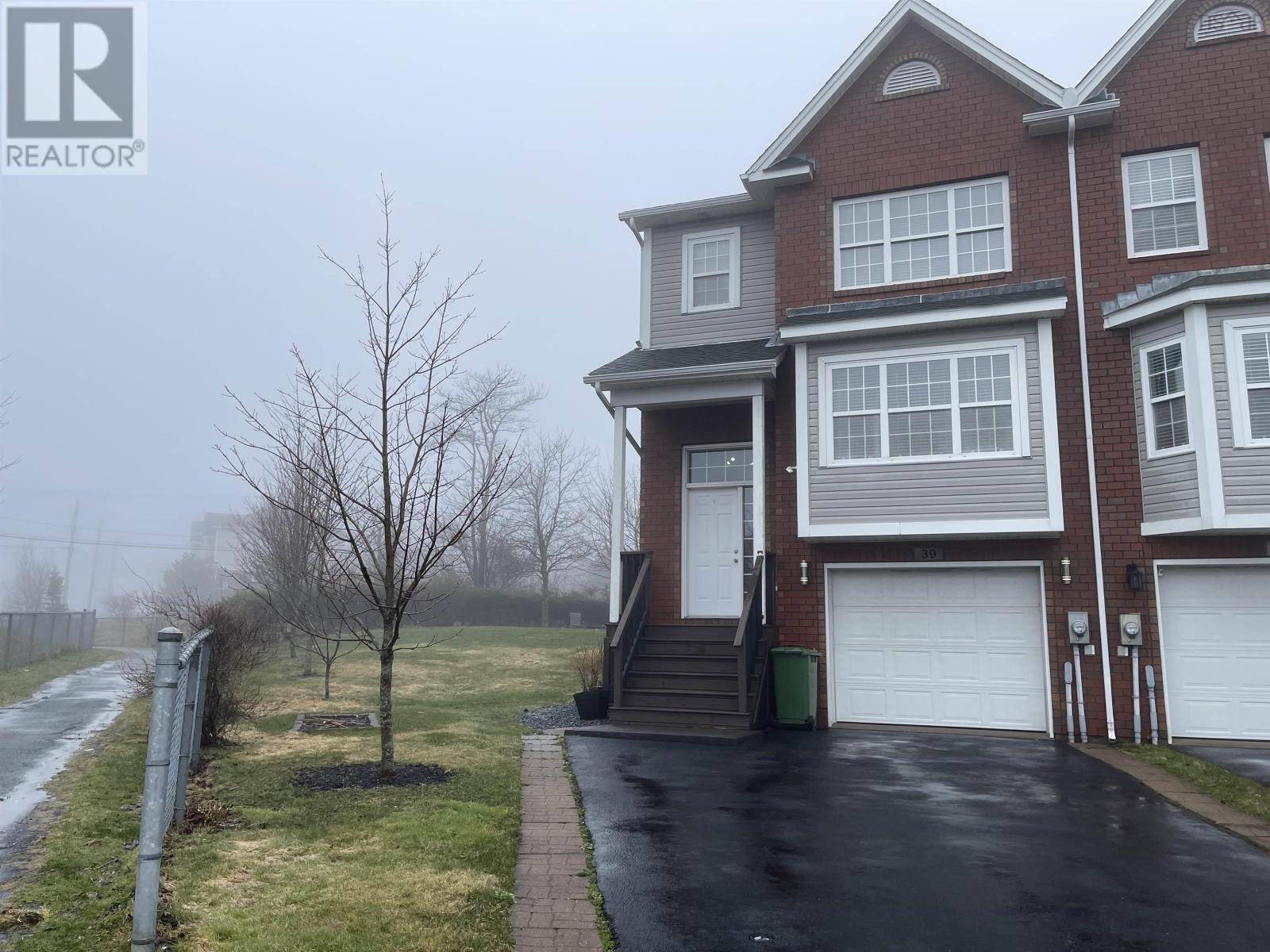 39 Woodhaven Close, Dartmouth, Nova Scotia  B2W 6P9 - Photo 1 - 202407397