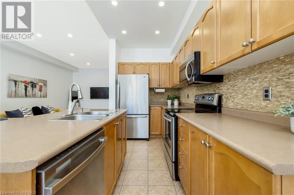 5654 Longboat Avenue, Mississauga, Ontario  L5M 7E7 - Photo 14 - 40573131