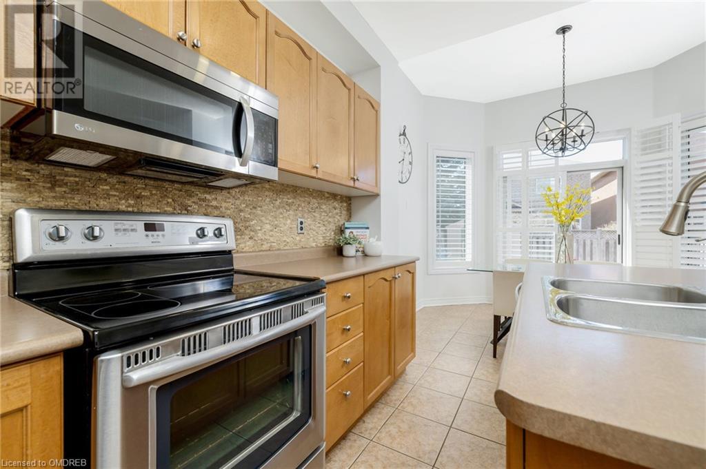 5654 Longboat Avenue, Mississauga, Ontario  L5M 7E7 - Photo 15 - 40573131