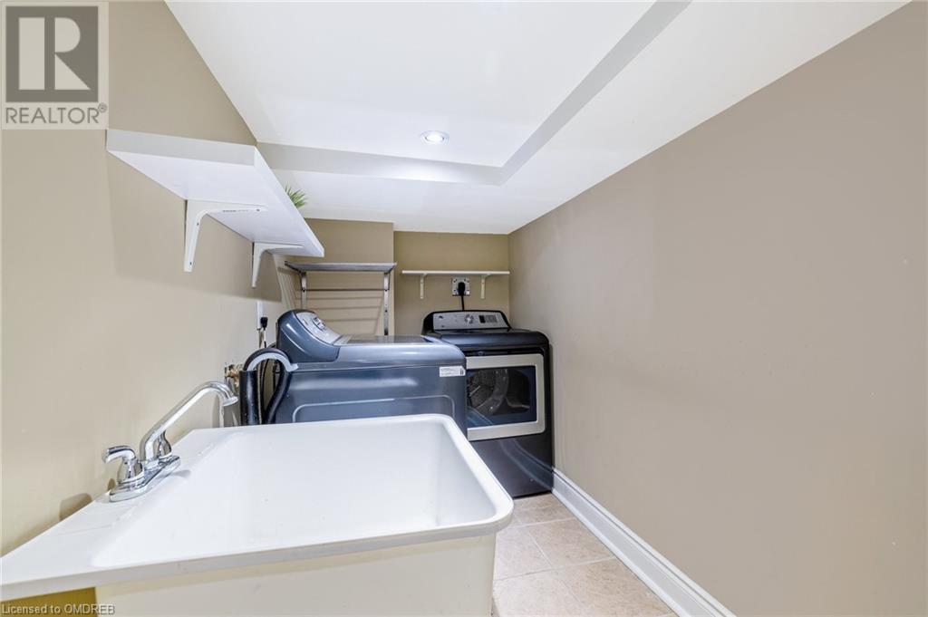 5654 Longboat Avenue, Mississauga, Ontario  L5M 7E7 - Photo 37 - 40573131