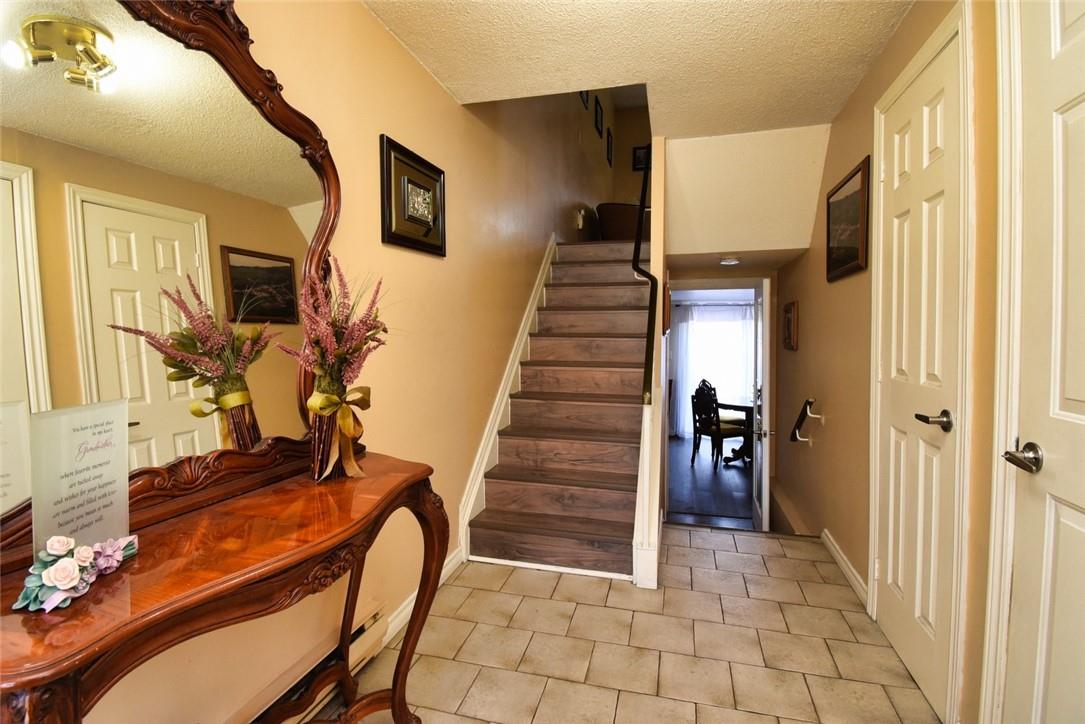 1250 Limeridge Road E, Unit #5, Hamilton, Ontario  L8W 1P1 - Photo 3 - H4191002