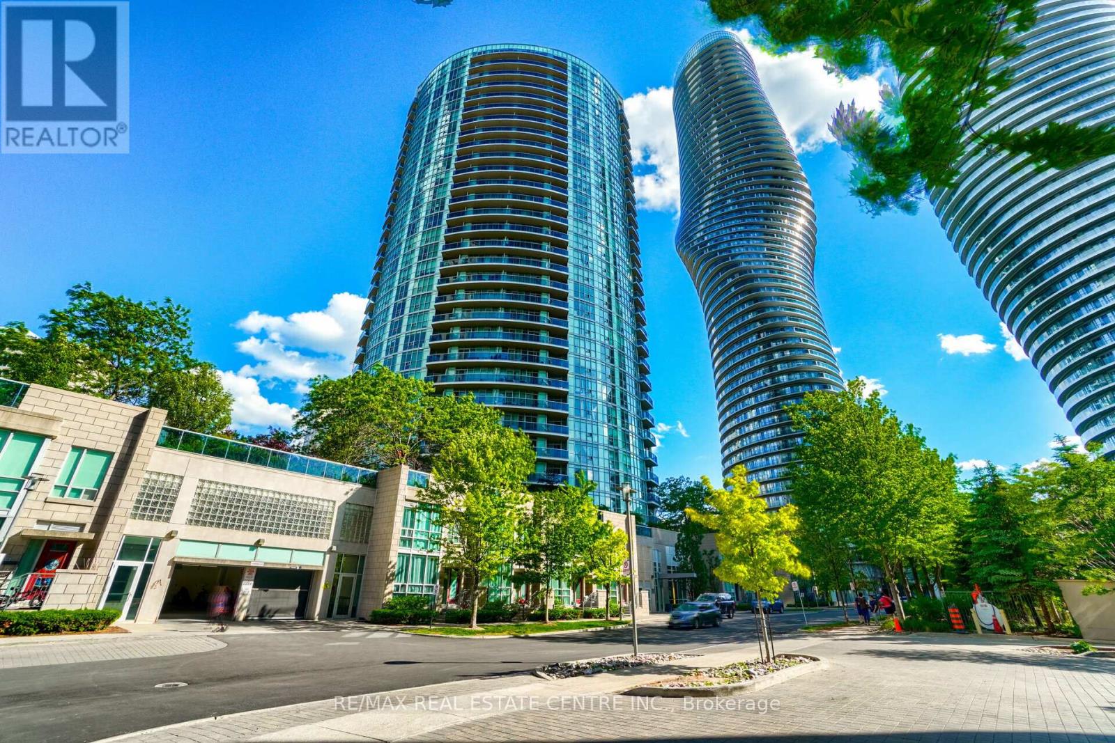 1004 - 70 Absolute Avenue, Mississauga, Ontario  L4Z 0A4 - Photo 1 - W8242454