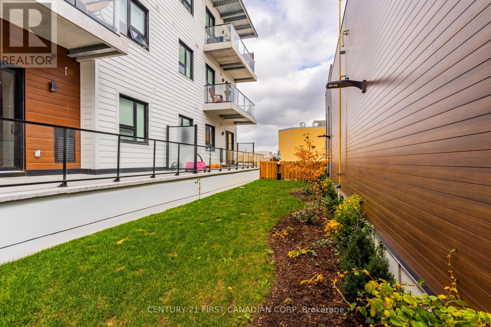 #216 -228 Mcconnell St, South Huron, Ontario  N0M 1S3 - Photo 3 - X8242054