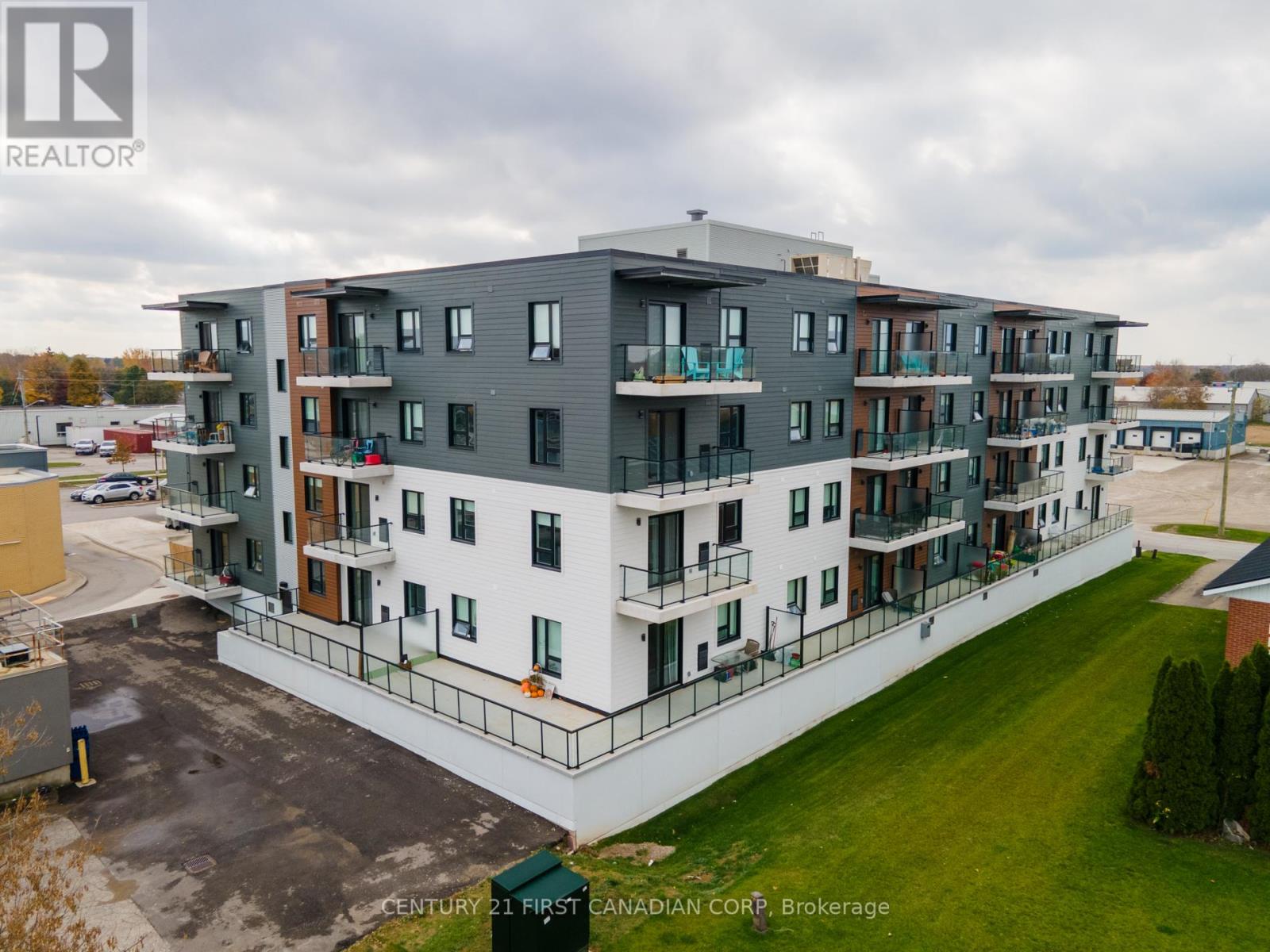 #216 -228 Mcconnell St, South Huron, Ontario  N0M 1S3 - Photo 38 - X8242054