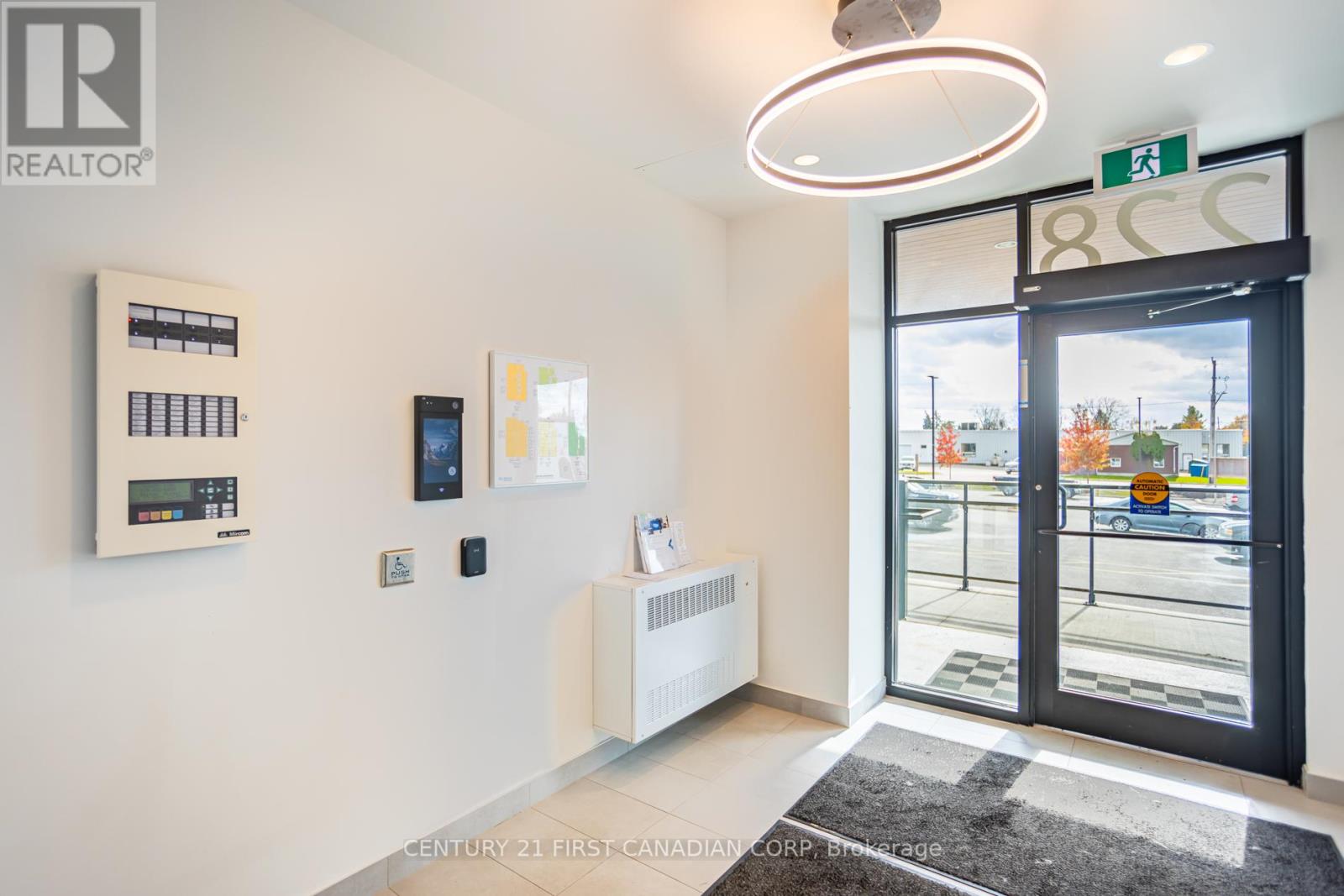 #406 -228 Mcconnell St, South Huron, Ontario  N0M 1S3 - Photo 5 - X8242086