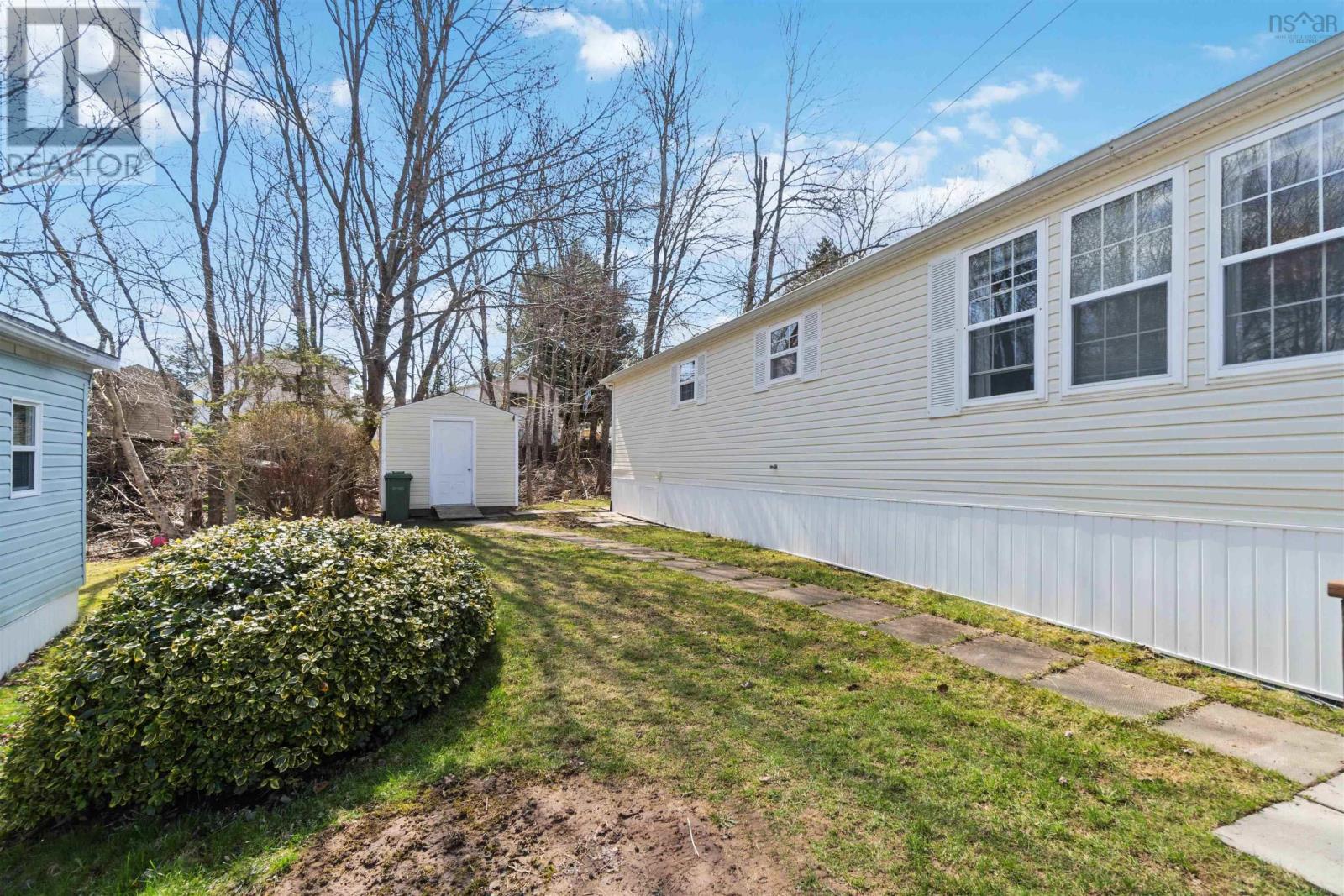 7 Hazel Street, Middle Sackville, Nova Scotia  B4E 1E6 - Photo 45 - 202407445