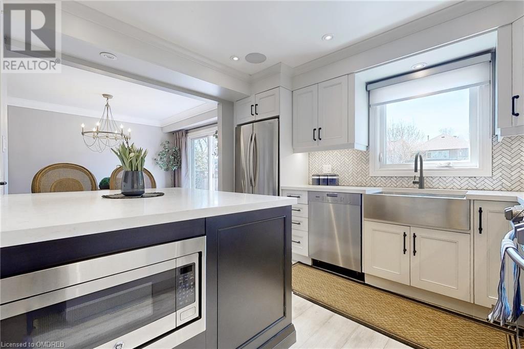 1162 Montgomery Drive, Oakville, Ontario  L6M 1G1 - Photo 12 - 40572198