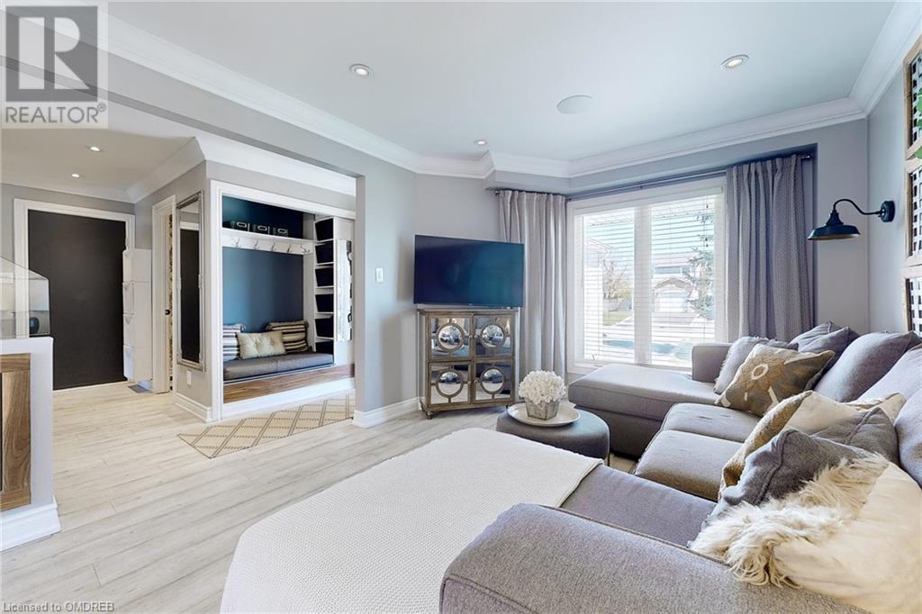 1162 Montgomery Drive, Oakville, Ontario  L6M 1G1 - Photo 6 - 40572198