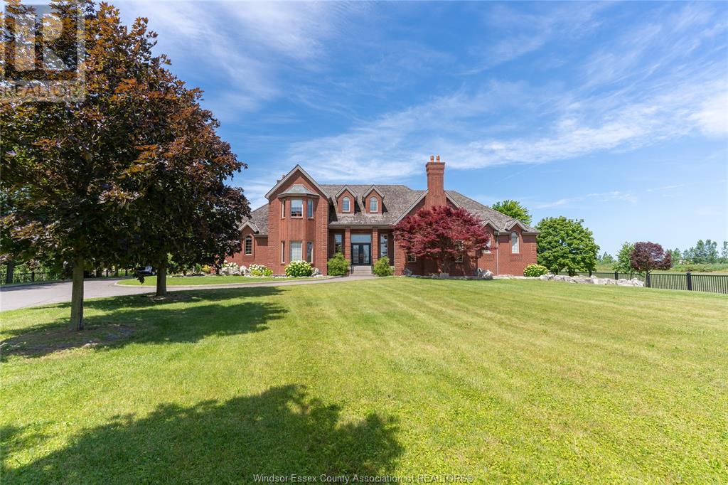 featured luxury listing