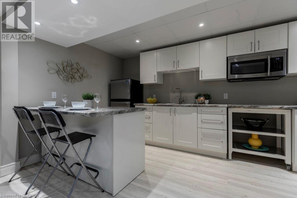 16 Carriage Lane, Dundas, Ontario  L9H 1C9 - Photo 38 - 40566882