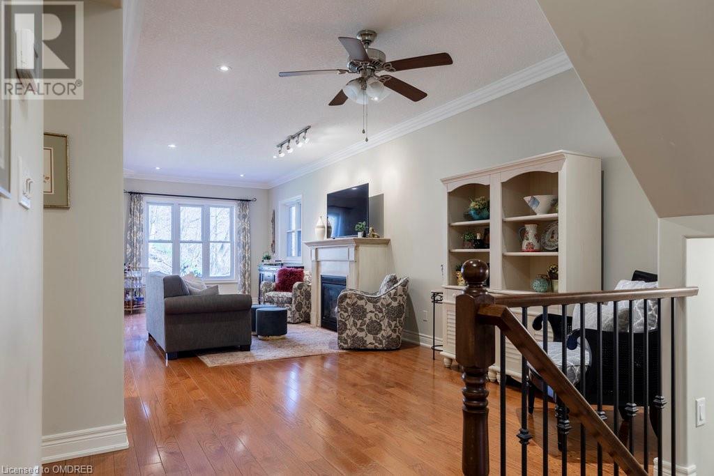16 Carriage Lane, Dundas, Ontario  L9H 1C9 - Photo 10 - 40566882