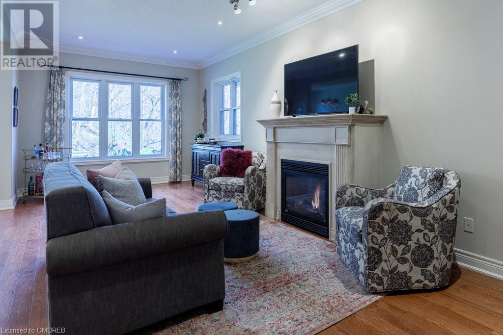 16 Carriage Lane, Dundas, Ontario  L9H 1C9 - Photo 11 - 40566882