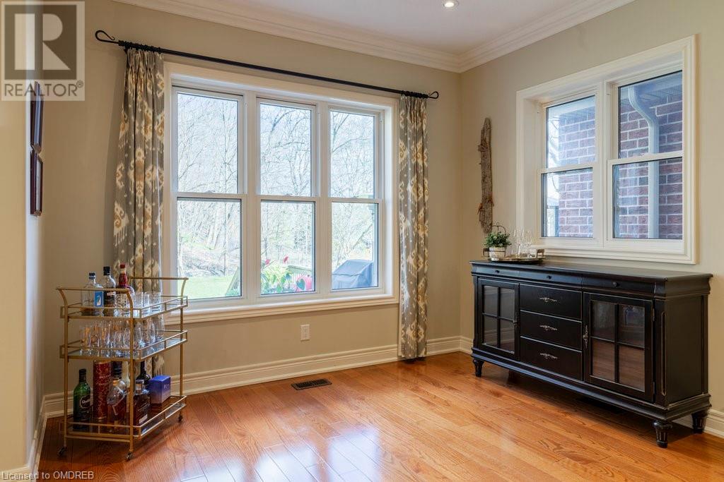 16 Carriage Lane, Dundas, Ontario  L9H 1C9 - Photo 12 - 40566882