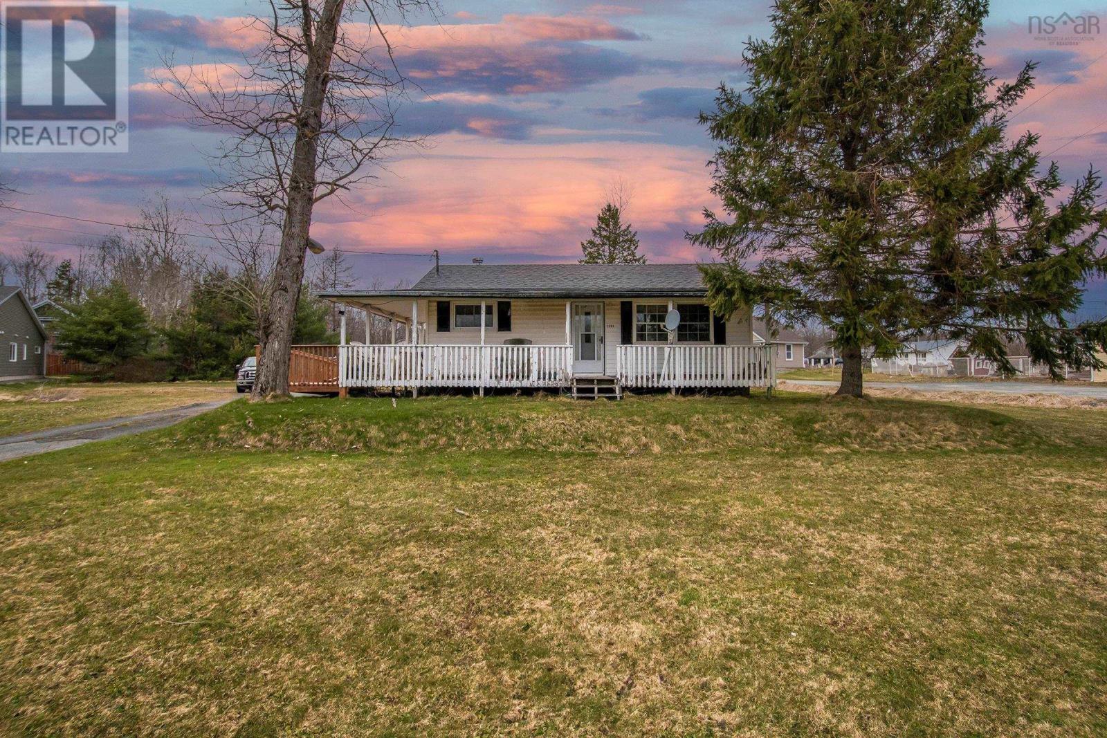 1204 Highway 2, Lantz, Nova Scotia  B2S 1T5 - Photo 1 - 202407457