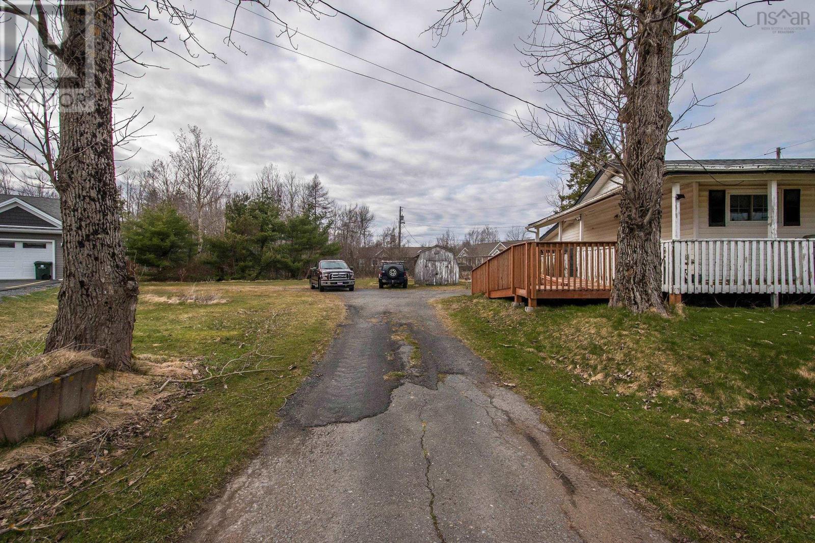 1204 Highway 2, Lantz, Nova Scotia  B2S 1T5 - Photo 3 - 202407457