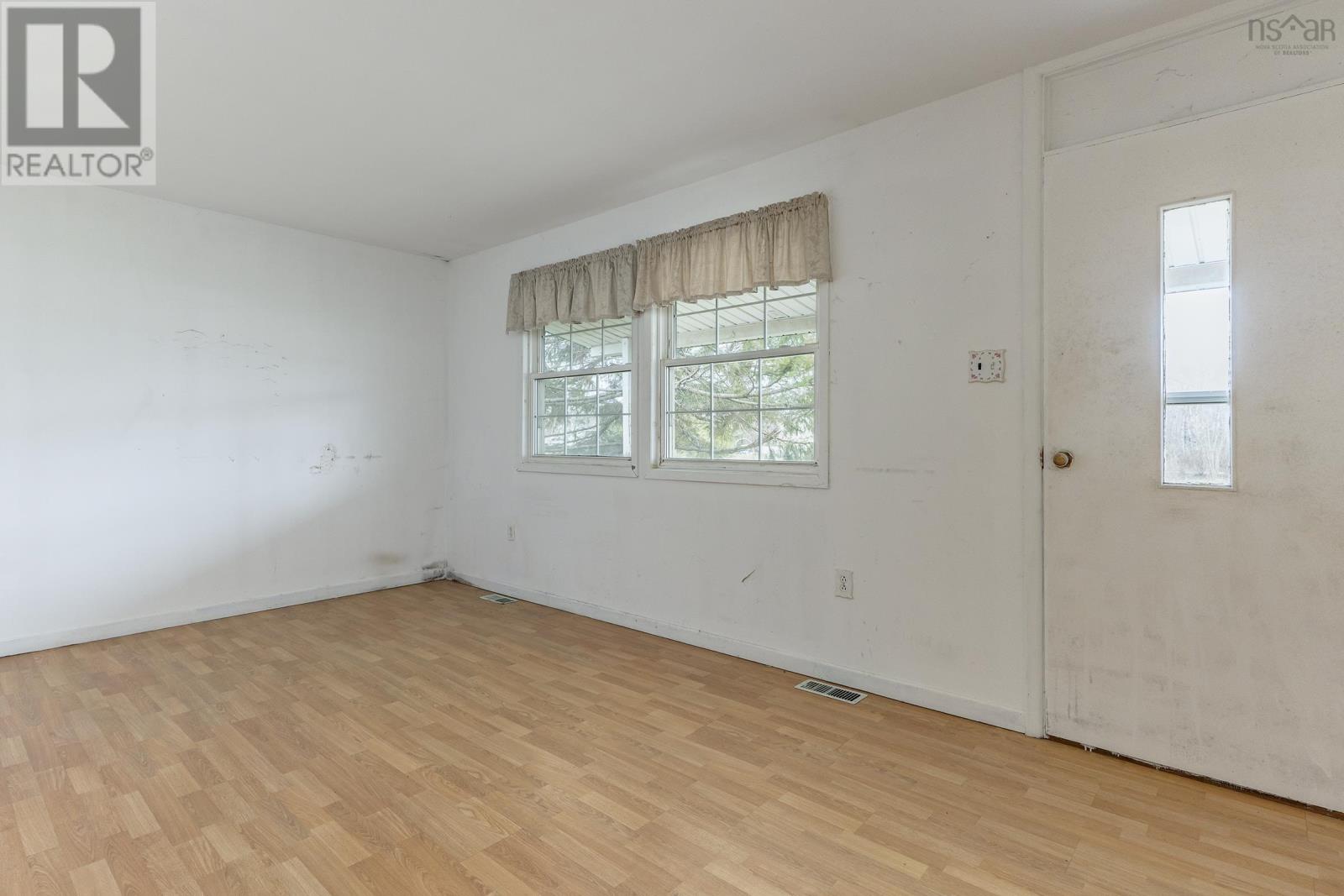 1204 Highway 2, Lantz, Nova Scotia  B2S 1T5 - Photo 5 - 202407457