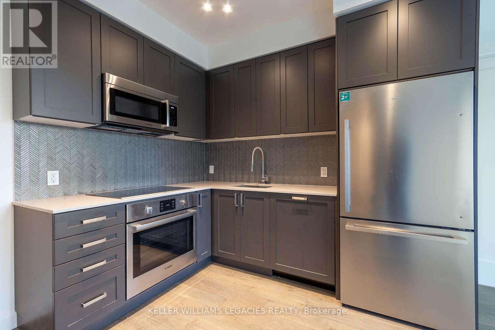 517 - 293 The Kingsway, Toronto, Ontario  M9A 3A9 - Photo 12 - W8243048