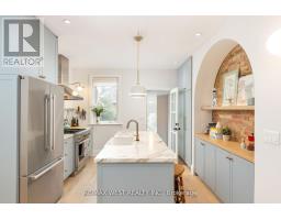 17 INDIAN ROAD CRES