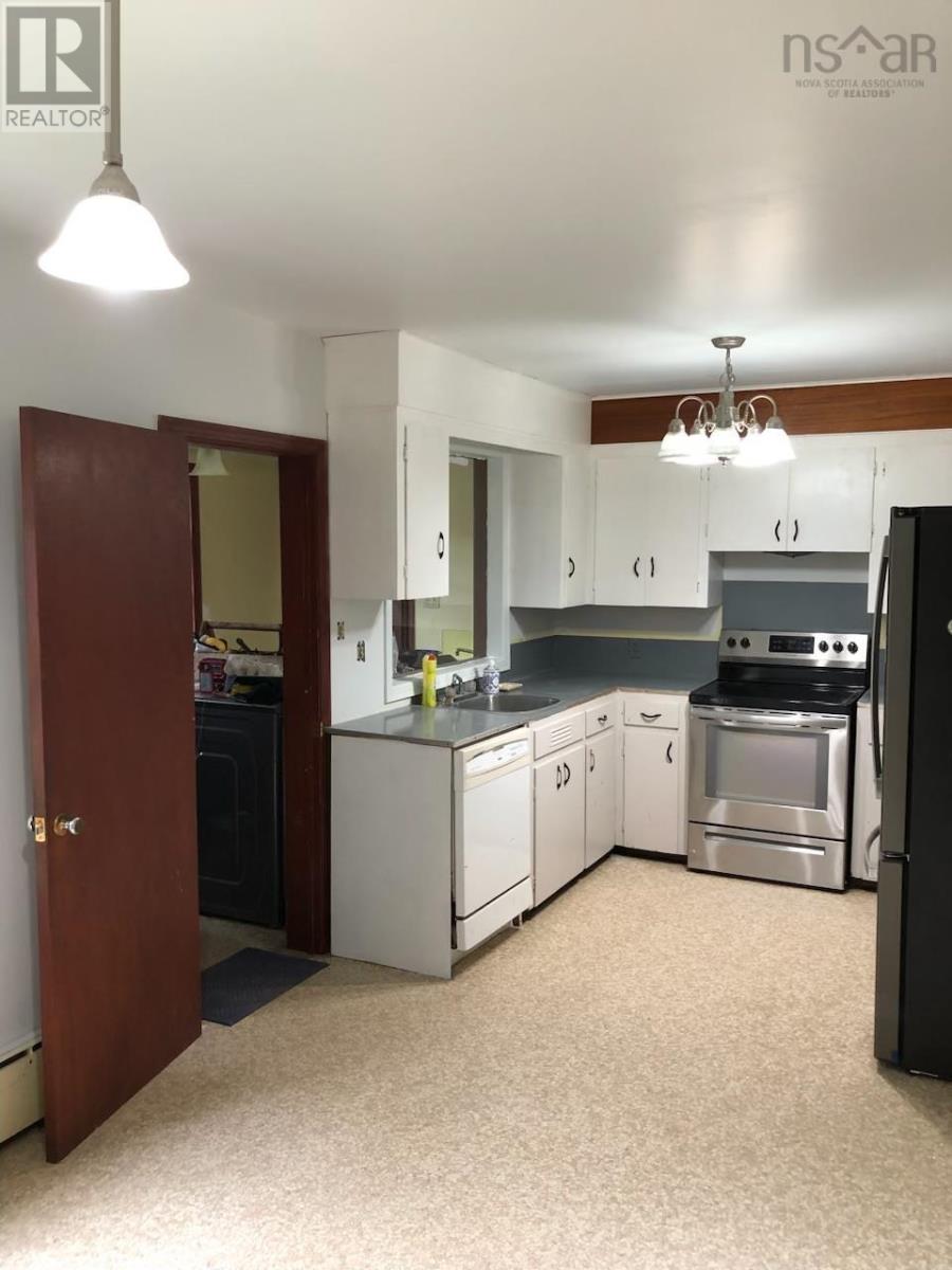 114 Dominion Street, Bridgewater, Nova Scotia  B4V 2K3 - Photo 9 - 202407454