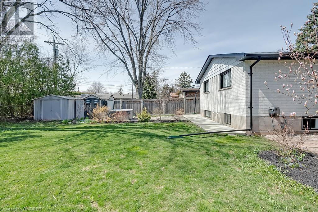 376 Duncombe Drive, Burlington, Ontario  L7L 4M3 - Photo 35 - 40568991