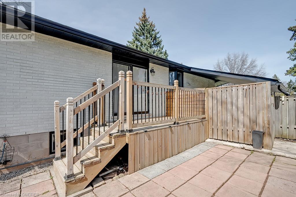 376 Duncombe Drive, Burlington, Ontario  L7L 4M3 - Photo 38 - 40568991