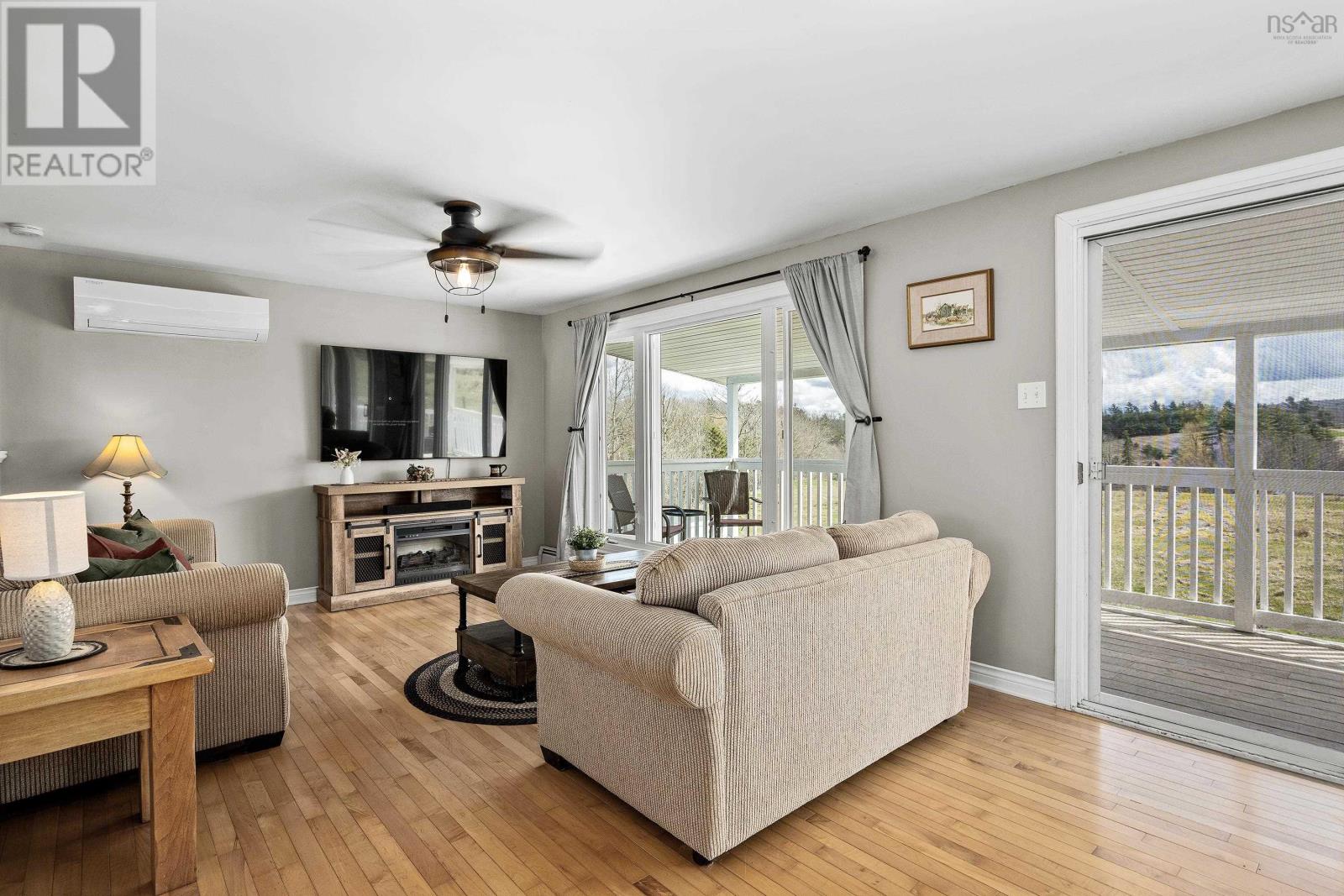 41 Sterling Road, Brooklyn, Nova Scotia  B0N 2A0 - Photo 14 - 202407475