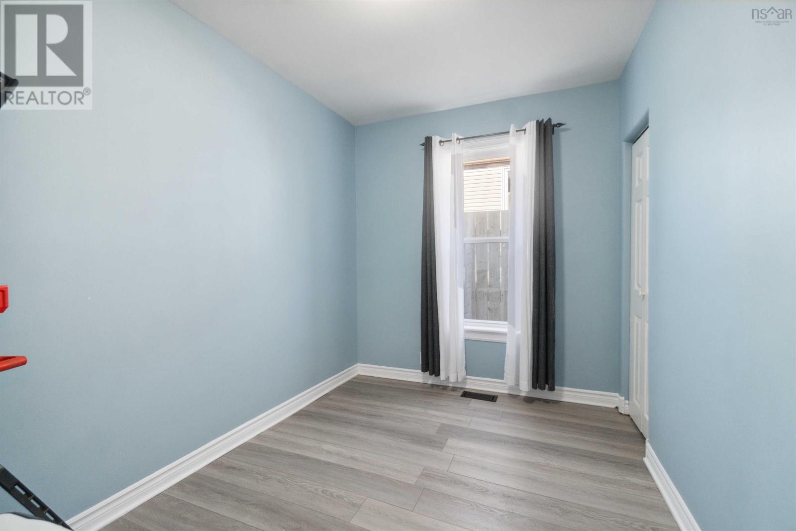 15 Cuisack Street, Dartmouth, Nova Scotia  B2Y 2L7 - Photo 23 - 202407503