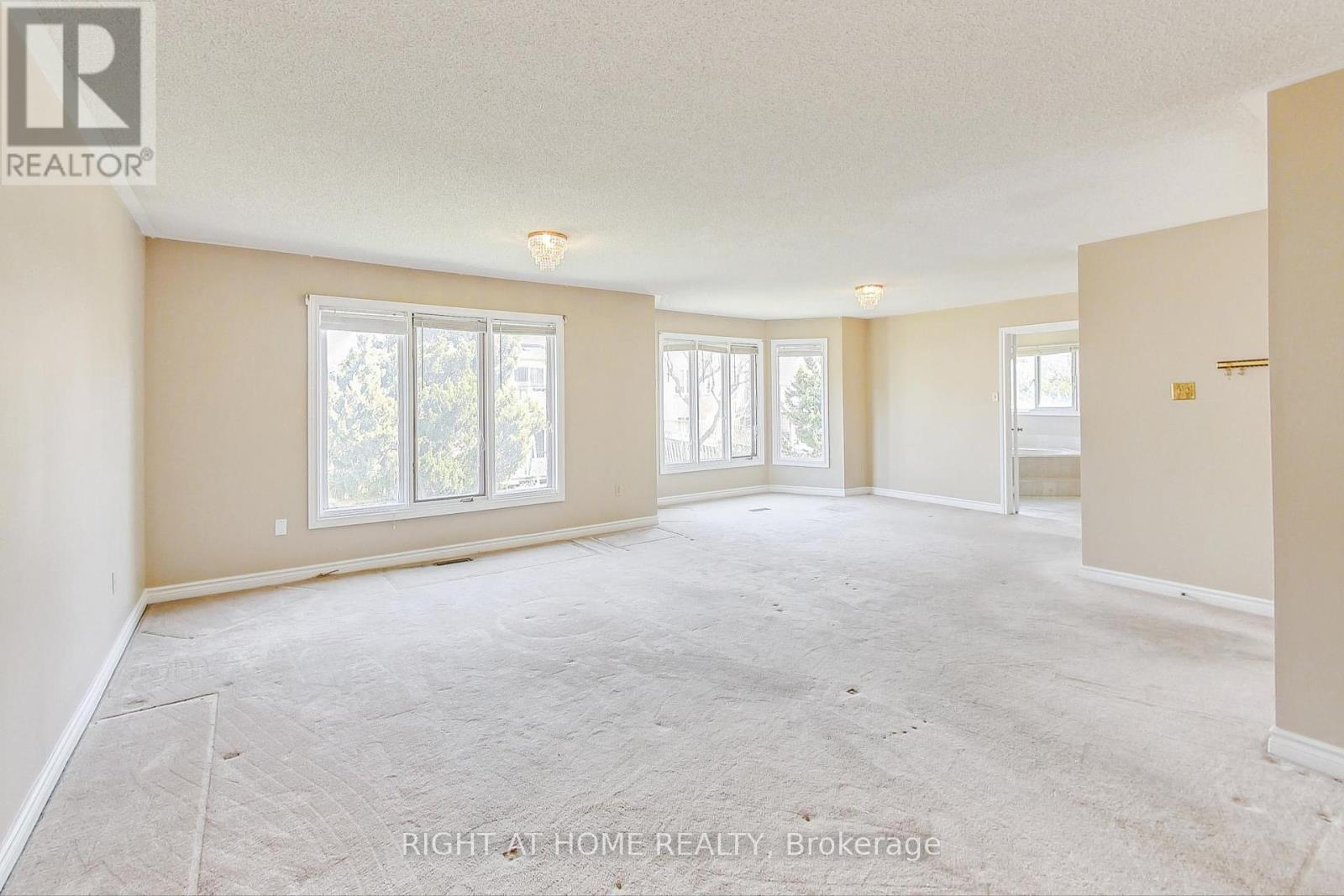 6065 St Ives Way, Mississauga, Ontario  L5N 4M1 - Photo 23 - W8243854