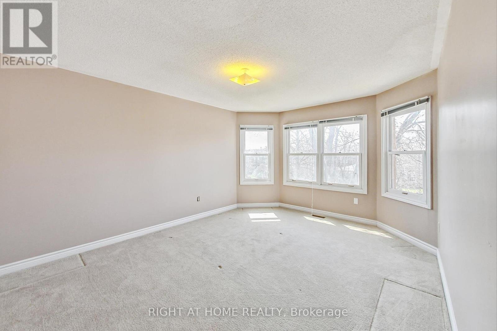 6065 St Ives Way, Mississauga, Ontario  L5N 4M1 - Photo 28 - W8243854
