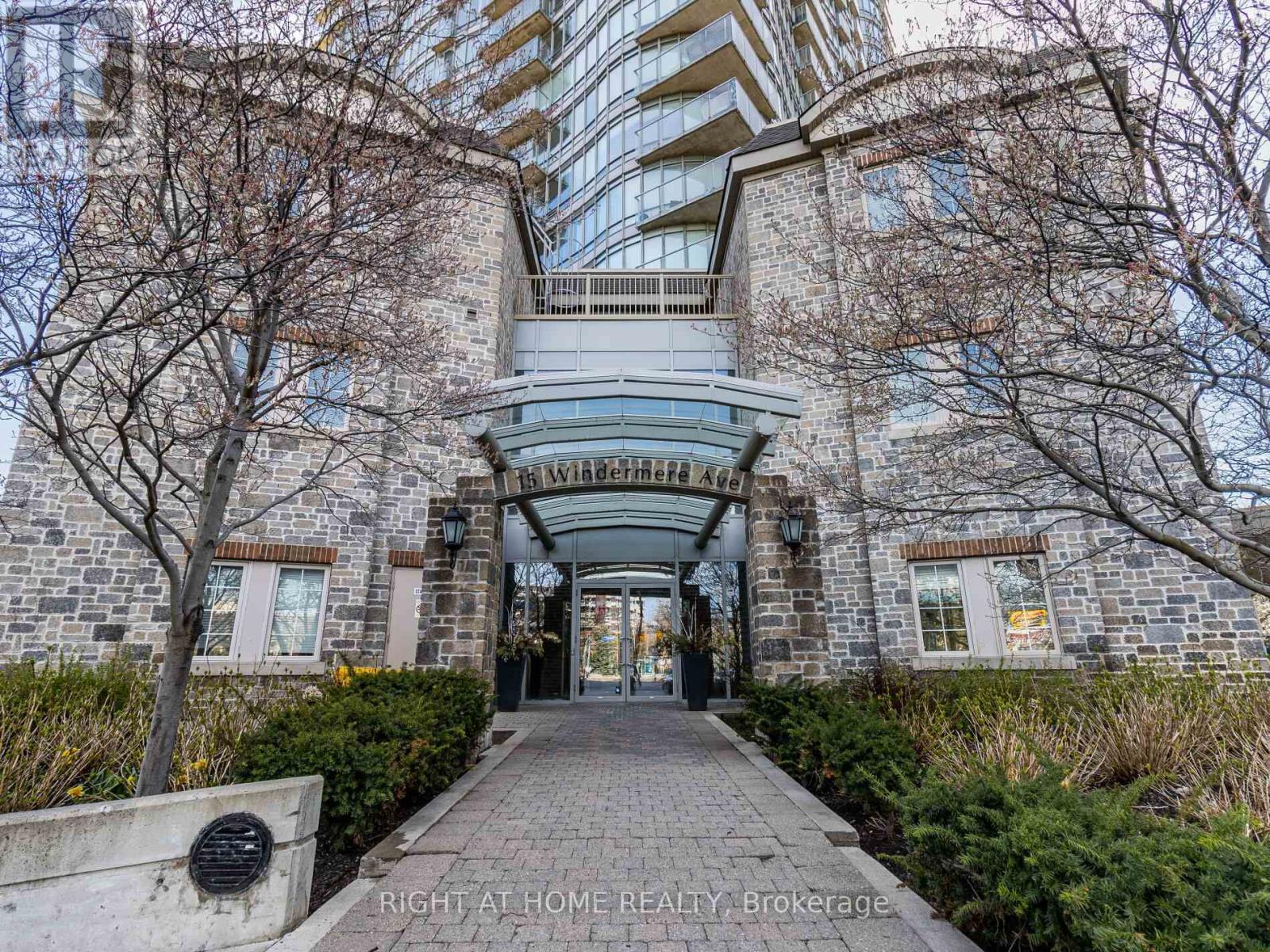 #1212 -15 Windermere Ave, Toronto, Ontario  M6S 5A2 - Photo 26 - W8244254