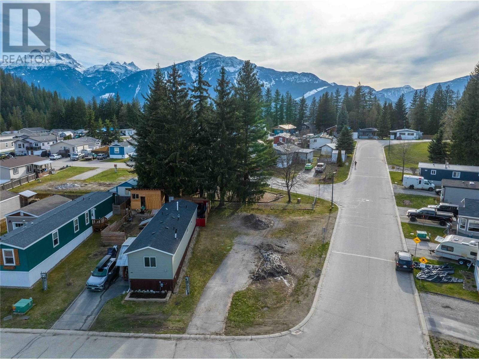 59 Johnson Way, Revelstoke, British Columbia  V0E 2S1 - Photo 8 - 10309985